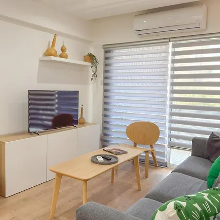 Modern 2br Retreat In Sleeps 4 * Nicosia