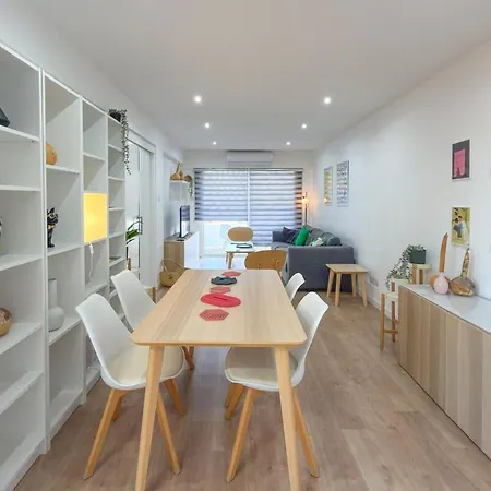 Modern 2br Retreat In Sleeps 4 Lejlighed *